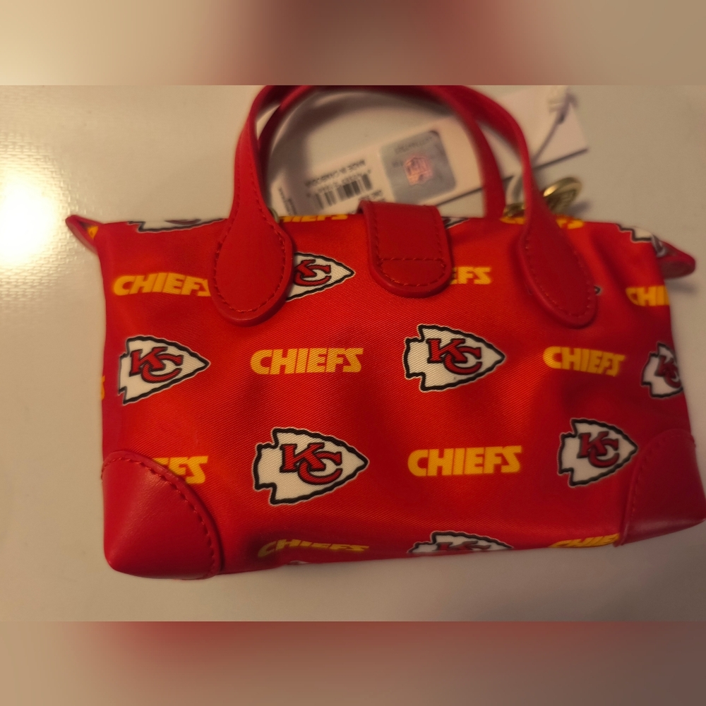 Stoney Clover Lane Pouchette Crossbody 01 NFL Football Kansas City Chiefs - Picture 2 of 5